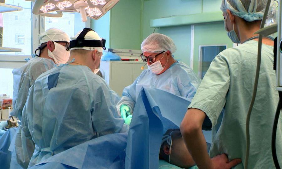 Известный трансплантолог Владимир Загайнов провел мастер-класс для архангельских хирургов