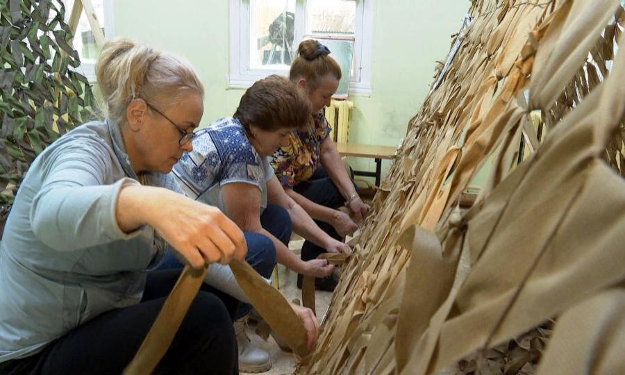 В Вельском районе сотни волонтёров помогают бойцам СВО