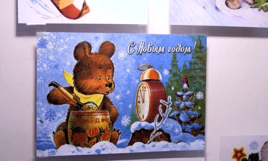 В Котласе - выставка новогодних открыток