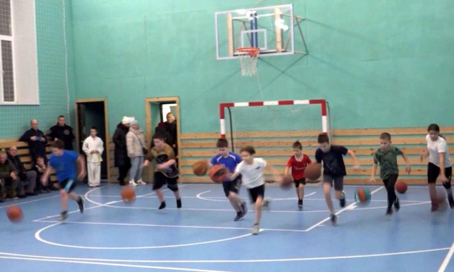 В Мезенской школе спортсмены опробовали новые условия для занятий физкультурой
