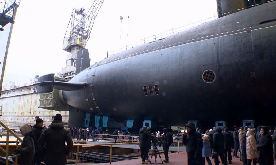 В Северодвинске из эллинга Севмашпредприятия вышел атомный подводный крейсер «Князь Пожарский»