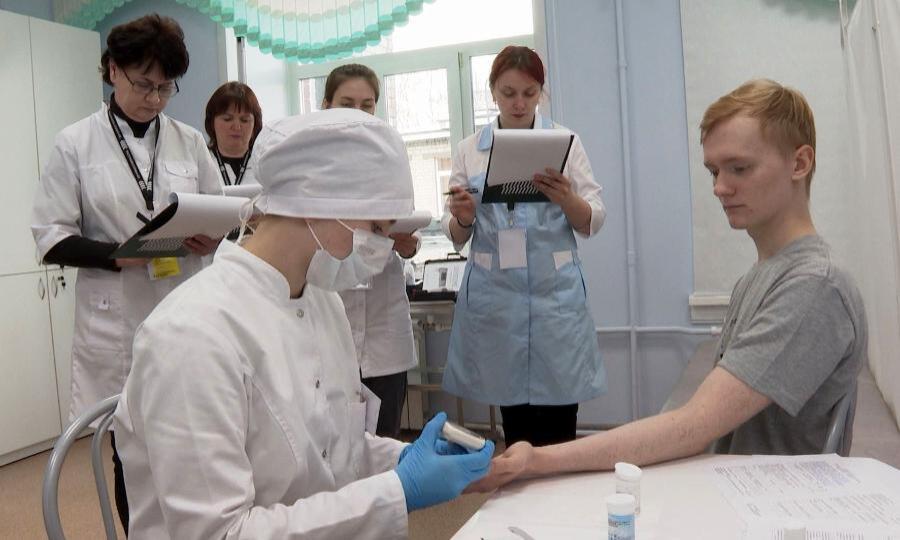 В Поморье в борьбу за звание лучшего в профессии вступили будущие медики