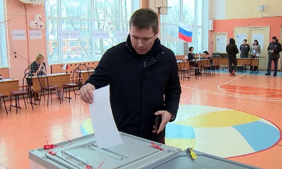 На выборах Президента страны проголосовал и глава Северодвинска