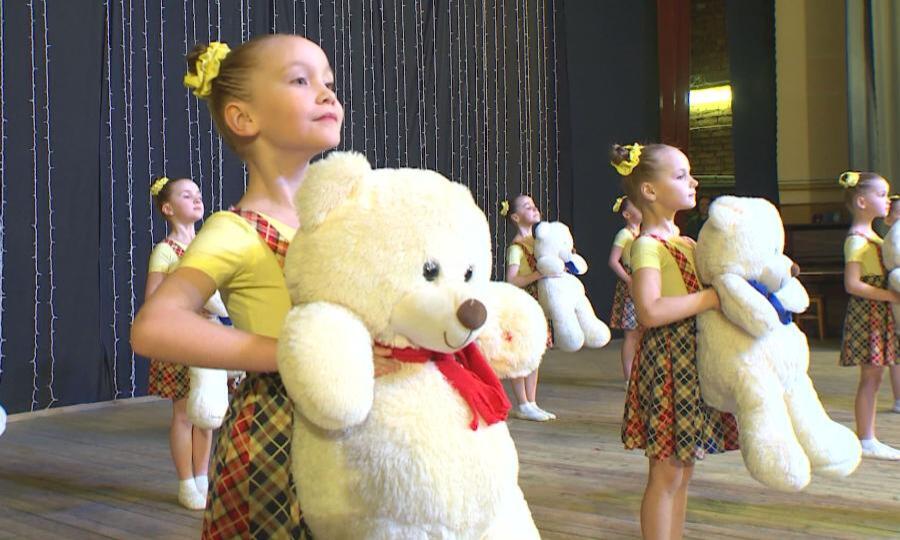 Танцоры из Маймаксы взяли гран-при международного фестиваля «Золотое наследие»