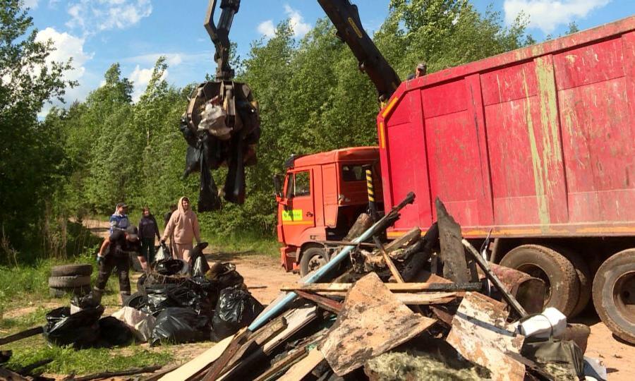 Активисты вывезли с заброшенного завода под Новодвинском 30 тонн мусора