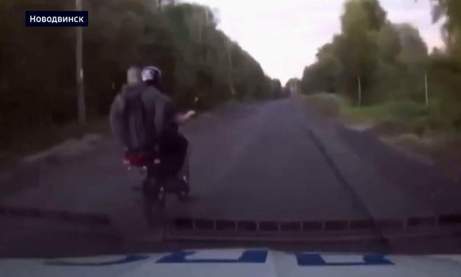 В Новодвинске развернулась полицейская погоня с участием мотоциклиста