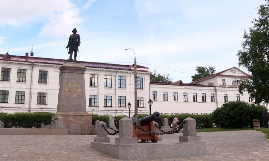 110 лет назад в Архангельске был установлен памятник Петру Первому