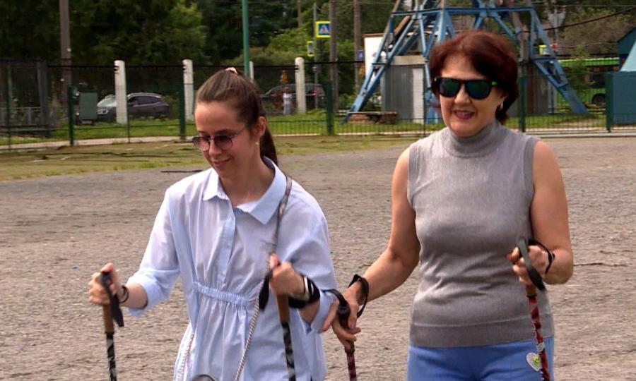 В Архангельске — соревнования по скандинавской ходьбе для людей с ограничениями зрения