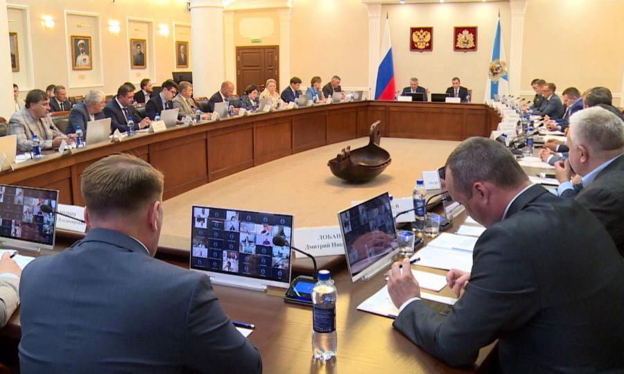 В Архангельске прошло выездное заседание Совета Федерации по вопросам развития лесного комплекса