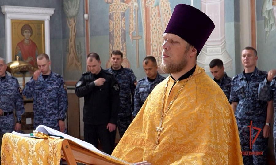 В день Крещения Руси в Успенском храме Архангельска почтили память святого равноапостольного великого князя Владимира